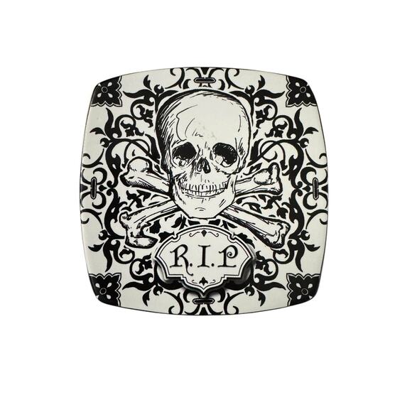 222 Fifth Skull Warning Dessert Plates Set of 4 Beware Danger RIP and Poison - Picture 5 of 7